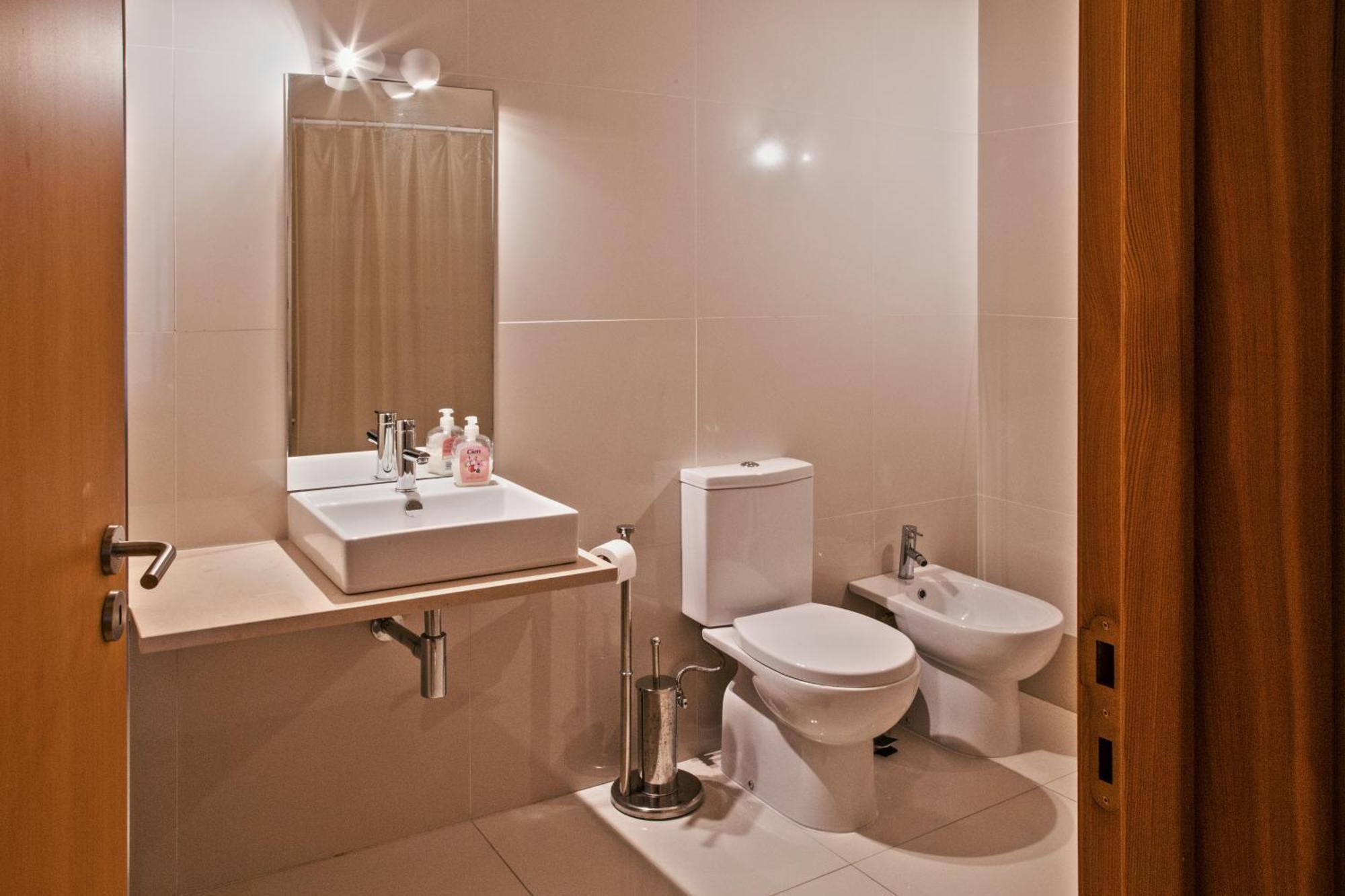 Spot Apartments Sao Bento Порту Екстер'єр фото